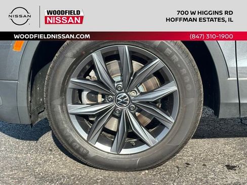 Used 2022 Volkswagen Tiguan SE image 9