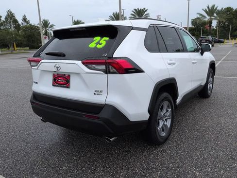 Certified 2025 Toyota RAV4 XLE AWD/4WD image 4