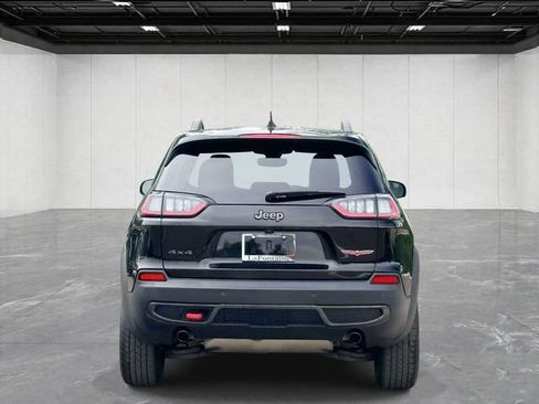 Used 2019 Jeep Cherokee Trailhawk AWD/4WD image 6