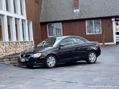 Used 2008 Volkswagen Eos 2.0T FWD image 42