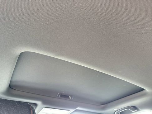 Used 2025 Honda CR-V Sport image 18