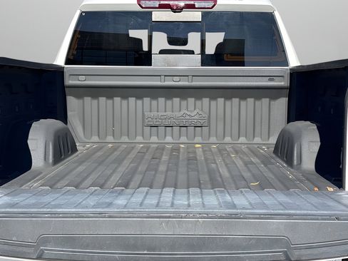 Used 2024 Chevrolet Silverado 1500 High Country w/ High Country Premium Package image 8