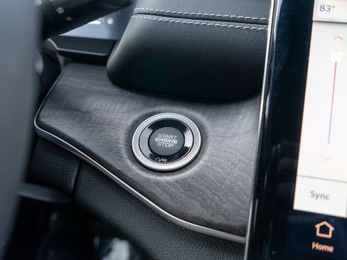 Used 2023 Jeep Grand Cherokee L Overland image 22