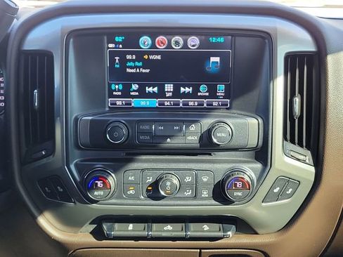 Used 2018 Chevrolet Silverado 1500 LT w/ All Star Edition image 32