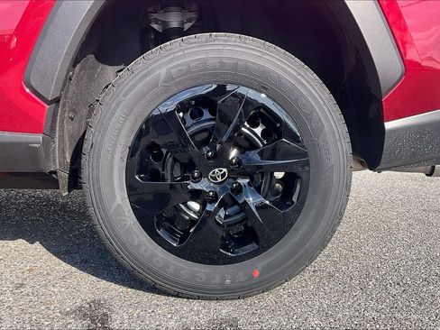 New 2025 Toyota RAV4 LE image 7