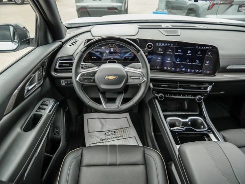 New 2026 Chevrolet Traverse High Country w/ LPO, Floor Liner Package FWD image 47