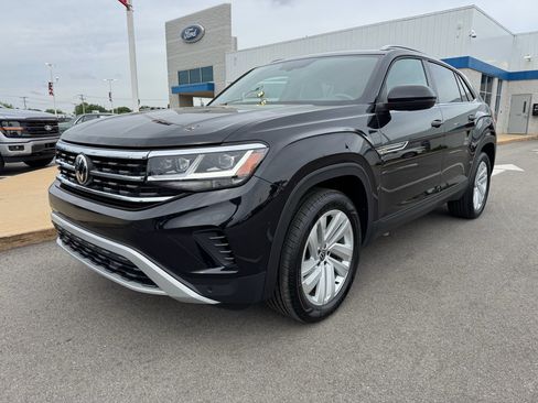 Used 2022 Volkswagen Atlas Cross Sport SE AWD/4WD image 4