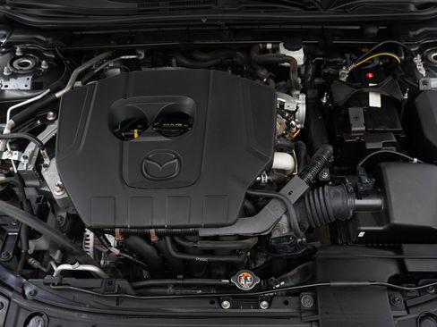 Used 2024 MAZDA MAZDA3 s FWD image 31