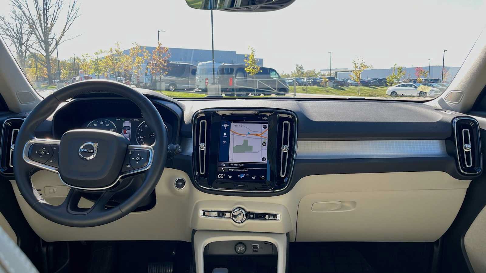 Used 2022 Volvo XC40 T5 Momentum w/ Premium Package AWD/4WD image 27