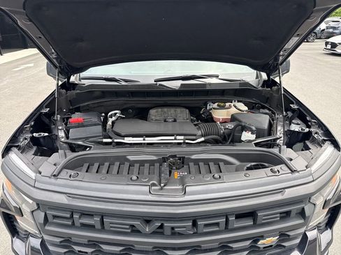 Used 2022 Chevrolet Silverado 1500 Custom AWD/4WD image 19