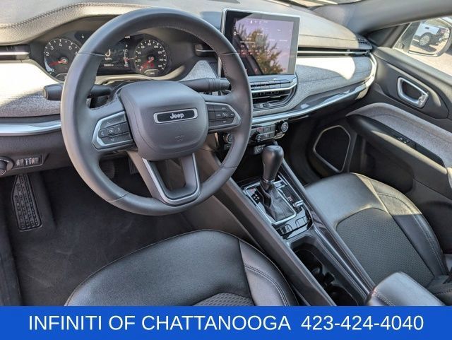 Used 2024 Jeep Compass Latitude AWD/4WD image 4