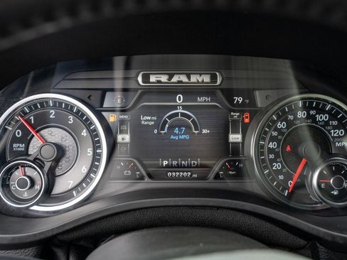 Used 2022 RAM 1500 Big Horn w/ Night Edition RWD image 34