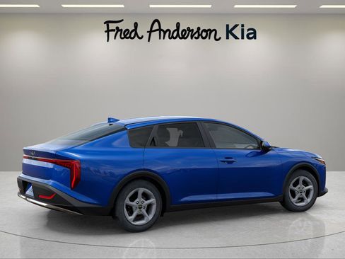New 2025 Kia K4 LXS image 22