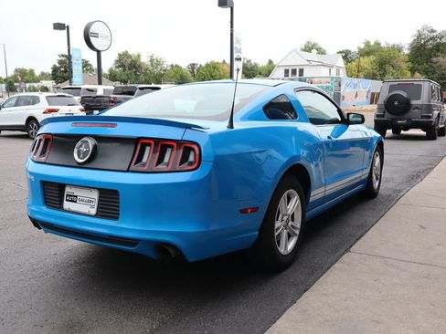 Used 2013 Ford Mustang Coupe RWD image 5
