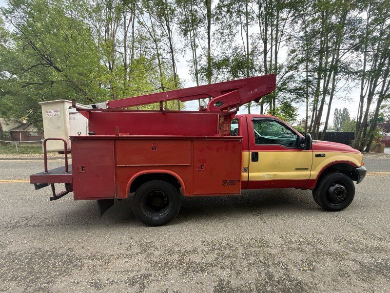 Used 2001 Ford F450 2WD Regular Cab Super Duty image 4