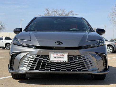 Used 2025 Toyota Camry XSE w/ Premium Plus Package image 8