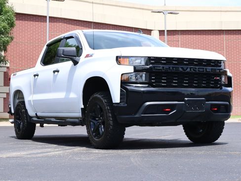 Used 2021 Chevrolet Silverado 1500 Custom Trail Boss w/ LPO, Dark Essentials Package AWD/4WD image 1