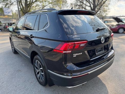 Used 2020 Volkswagen Tiguan SE image 5