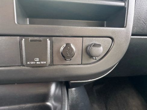 Used 2017 Chevrolet Express 3500 LT w/ LT Preferred Equipment Group image 45