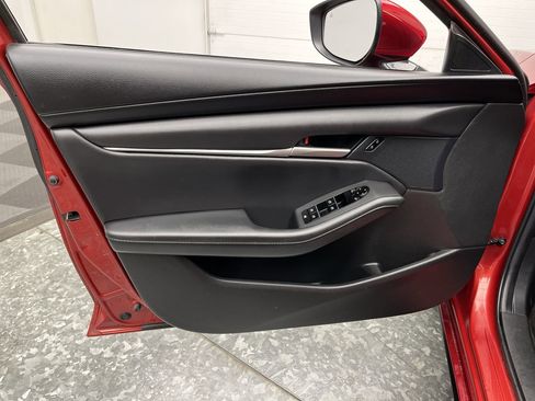 Used 2021 MAZDA MAZDA3 s FWD image 6