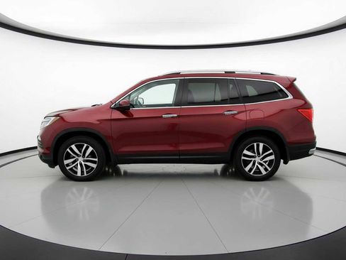 Used 2018 Honda Pilot Touring image 7