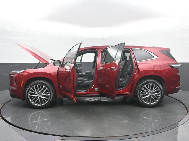 Used 2026 Buick Enclave Avenir w/ Super Cruise Package AWD/4WD image 54