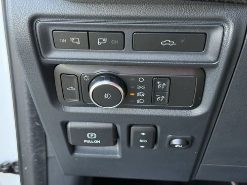 Used 2021 Ford F150 Lariat w/ Equipment Group 502A High image 16