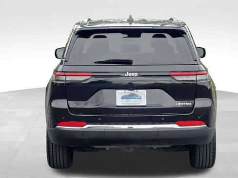 Used 2023 Jeep Grand Cherokee Limited RWD image 12