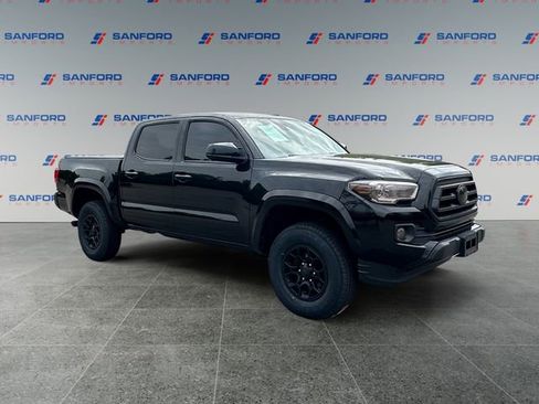 Used 2022 Toyota Tacoma SR5 AWD/4WD image 7