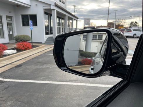 New 2025 Jeep Grand Cherokee 4WD image 19