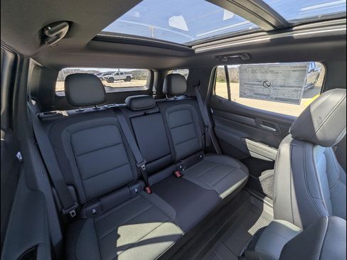 New 2026 GMC Terrain AT4 AWD/4WD image 14