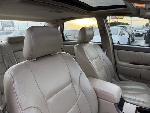 Used 2002 Toyota Avalon XLS image 27