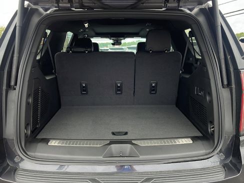 New 2024 Chevrolet Suburban High Country image 30