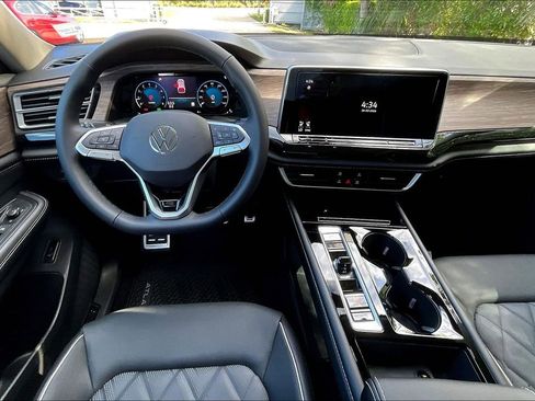 New 2026 Volkswagen Atlas SEL Premium R-Line AWD/4WD image 3