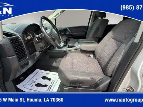 Used 2012 Nissan Titan SV w/ SV Value Truck Pkg AWD/4WD image 9