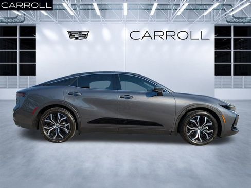 Used 2023 Toyota Crown Limited image 3