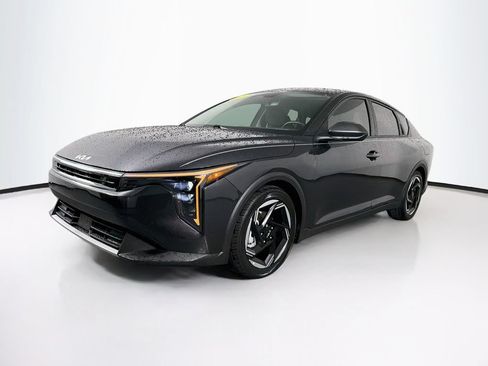 Used 2025 Kia K4 EX FWD image 3
