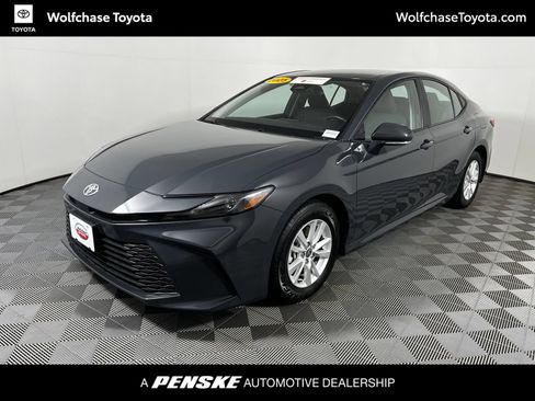 Certified 2025 Toyota Camry LE FWD image 1