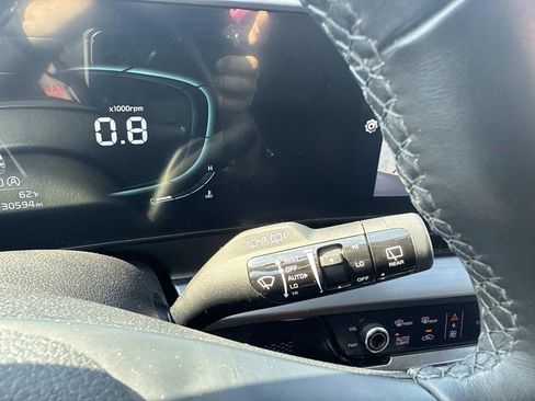 Used 2023 Kia Sportage EX image 30