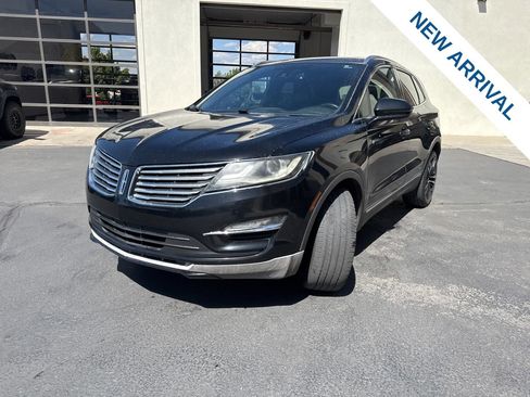 Used 2018 Lincoln MKC Reserve w/ Lincoln MKC Climate Package AWD/4WD image 3