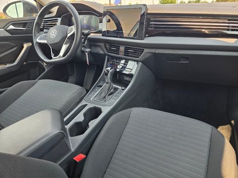 Used 2025 Volkswagen Jetta S FWD image 28