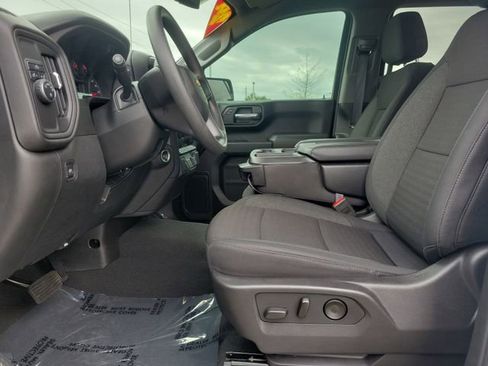 Used 2024 Chevrolet Silverado 1500 Custom image 18