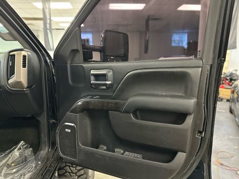 Used 2016 GMC Sierra 3500 Denali w/ Duramax Plus Package image 21