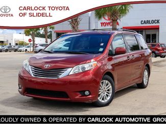 Used 2016 Toyota Sienna XLE FWD video 1
