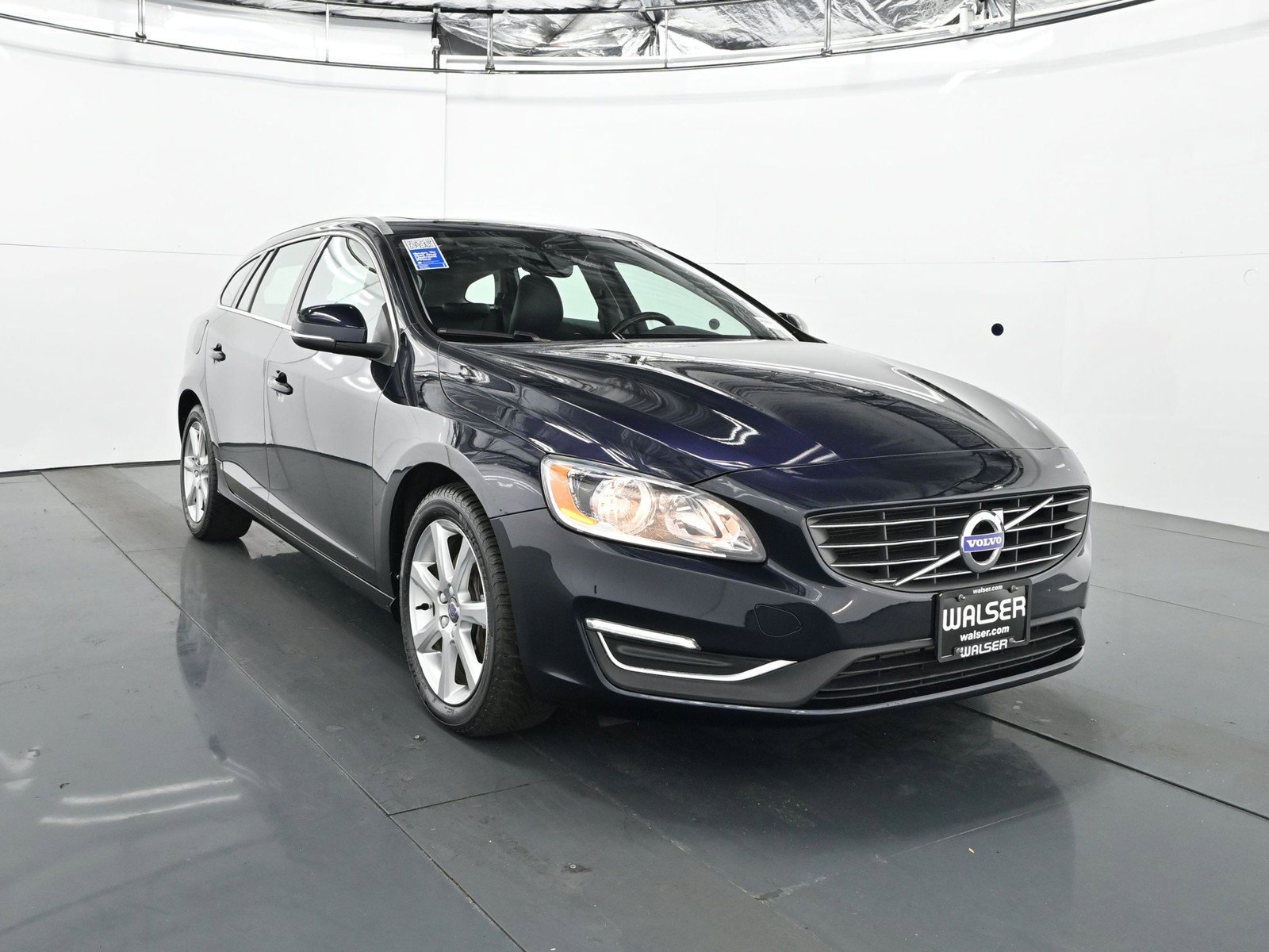 Used 2017 Volvo V60 T5 Premier w/ Convenience Package AWD/4WD image 11