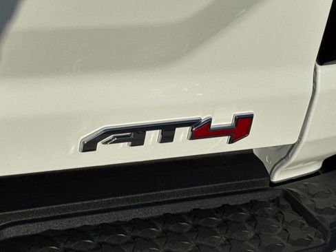 New 2026 GMC Canyon AT4 w/ Technology Plus Package image 10
