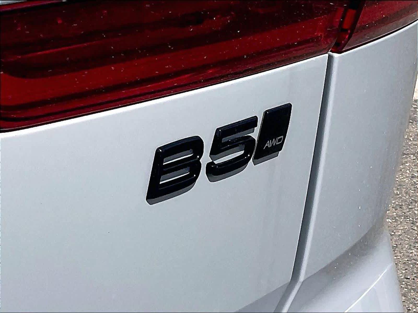 New 2026 Volvo XC60 B5 Ultra w/ Climate Package AWD/4WD image 25