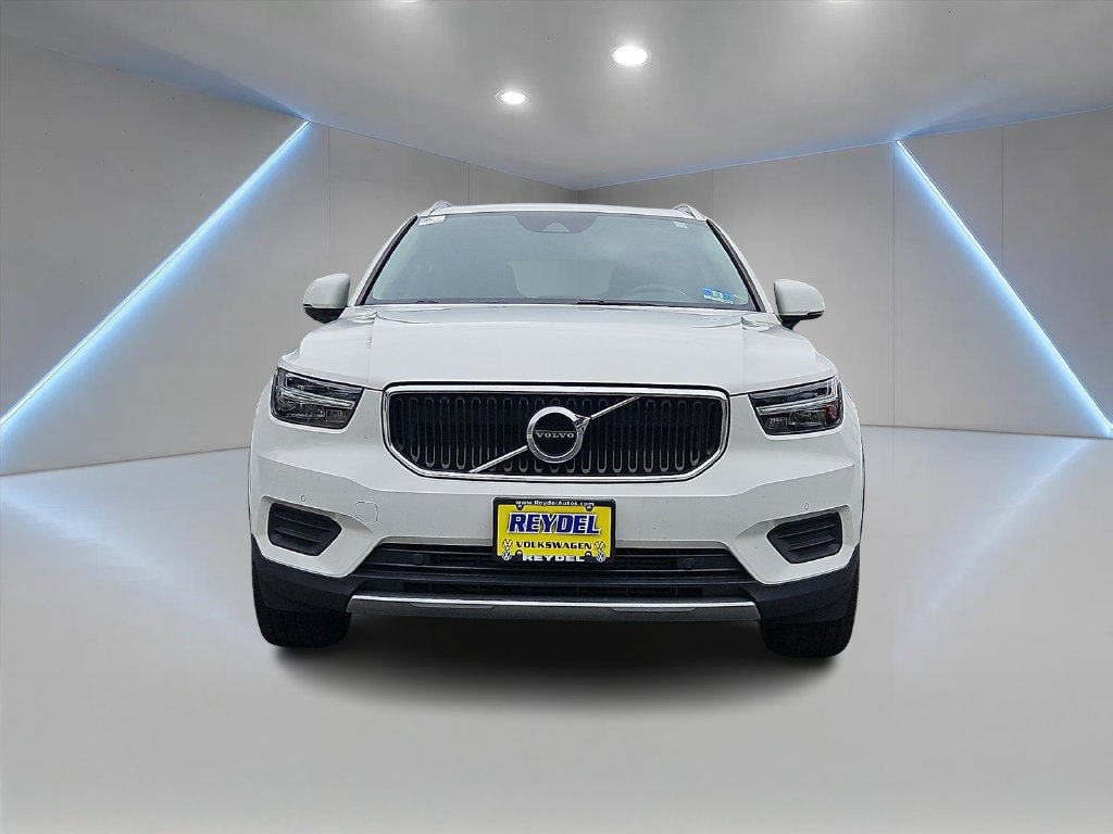 Used 2020 Volvo XC40 T5 Momentum AWD/4WD image 2