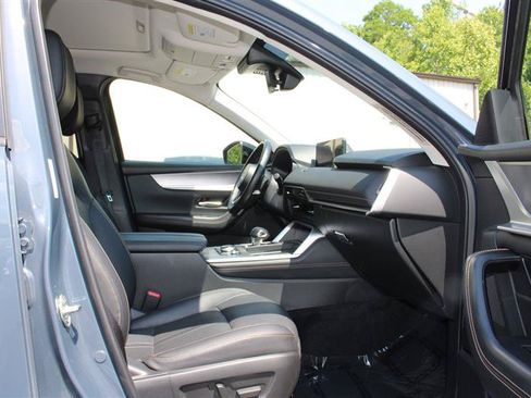 Used 2025 MAZDA CX-70 3.3 Turbo w/ Preferred Package AWD/4WD image 13