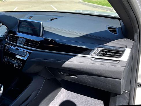 Used 2020 BMW X1 sDrive28i image 19